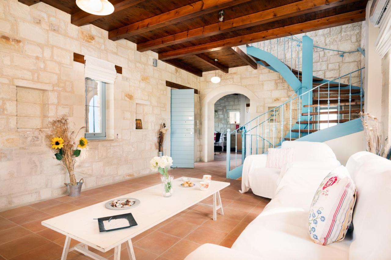 Beachfront Villa Turquoise With Private Pool, Bbq And Ping Pong Table Chania  Exterior photo