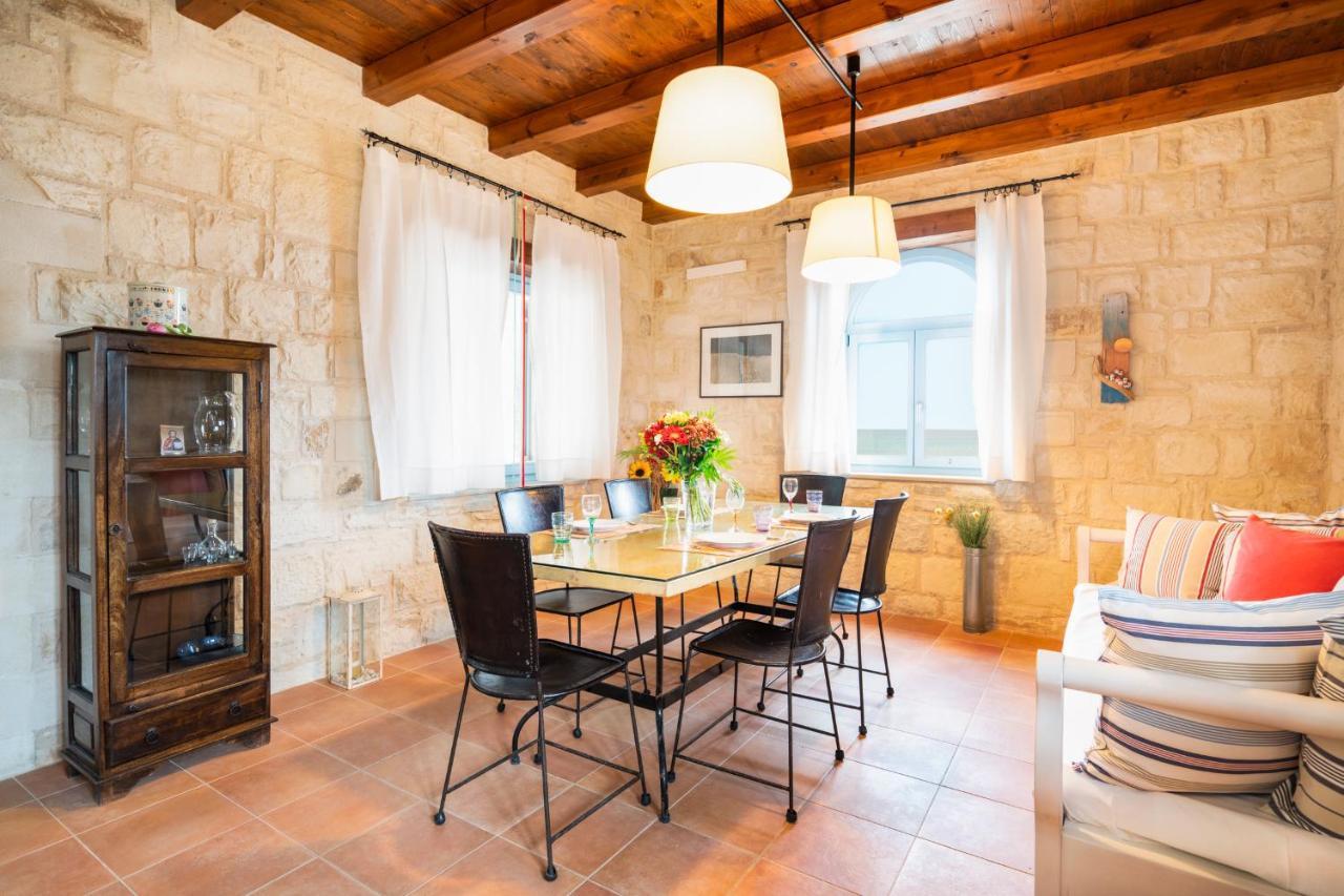 Beachfront Villa Turquoise With Private Pool, Bbq And Ping Pong Table Chania  Exterior photo